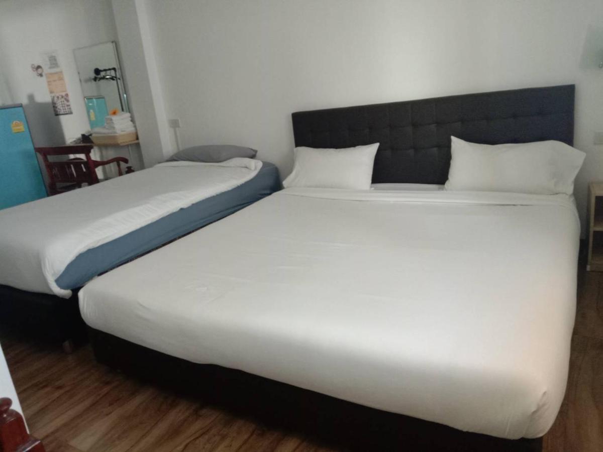 Hoppers Place Donmuang Hostel Bangkok Exterior foto