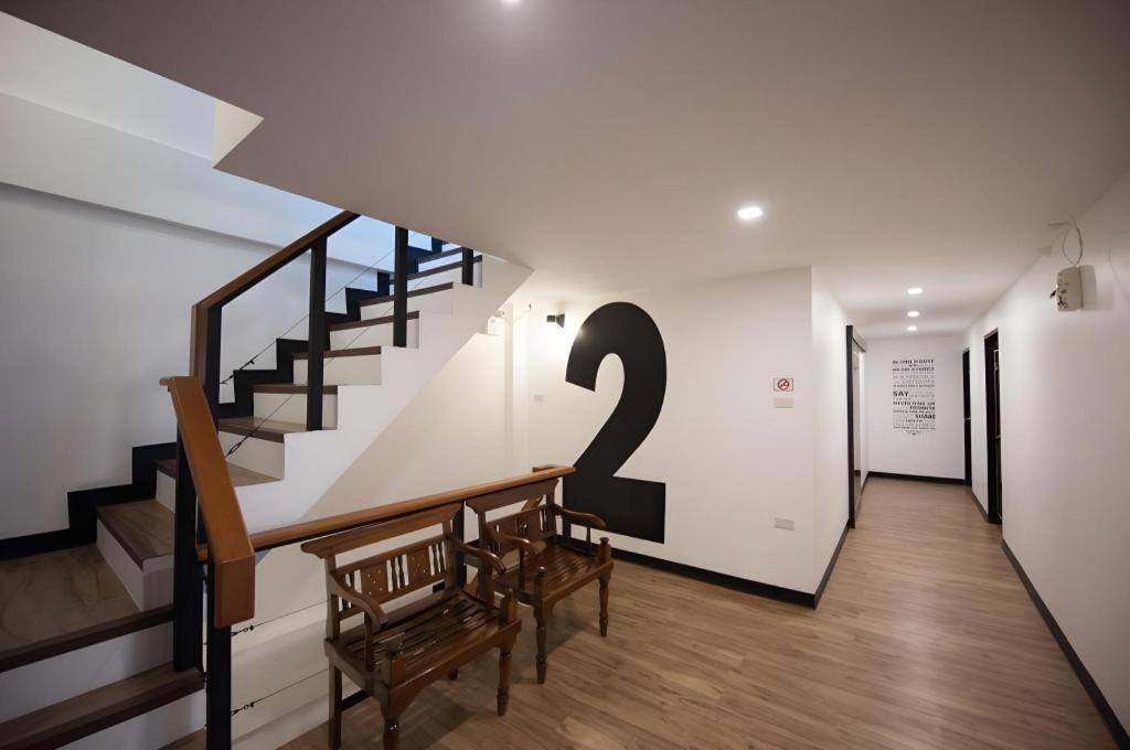 Hoppers Place Donmuang Hostel Bangkok Exterior foto