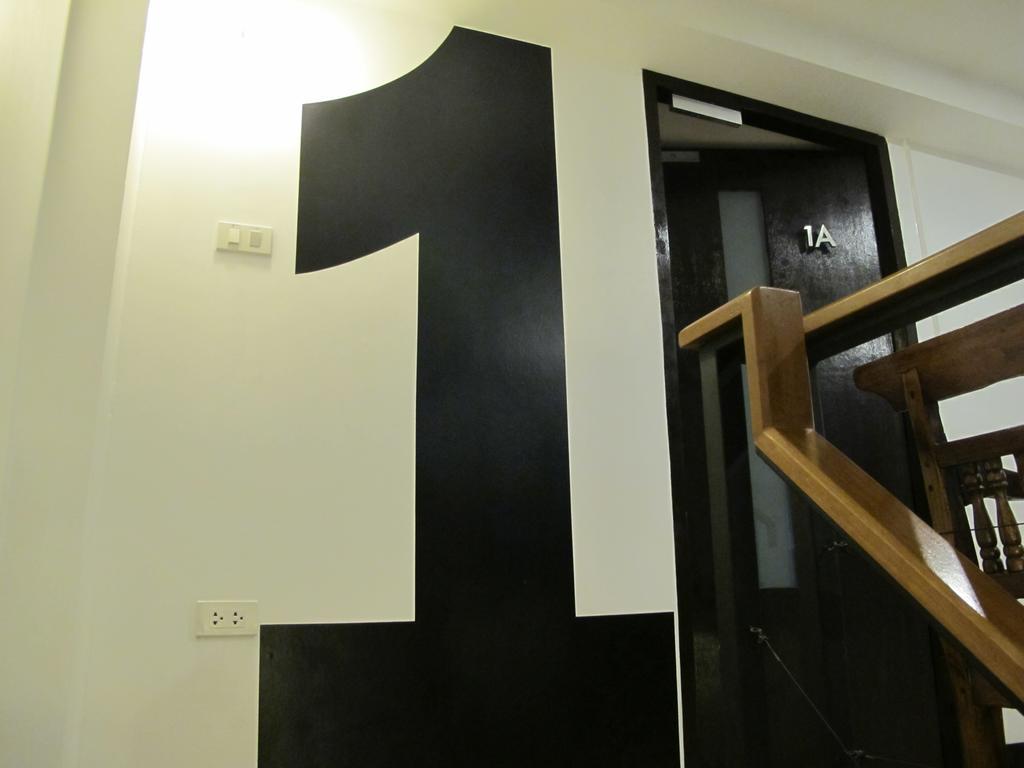Hoppers Place Donmuang Hostel Bangkok Exterior foto