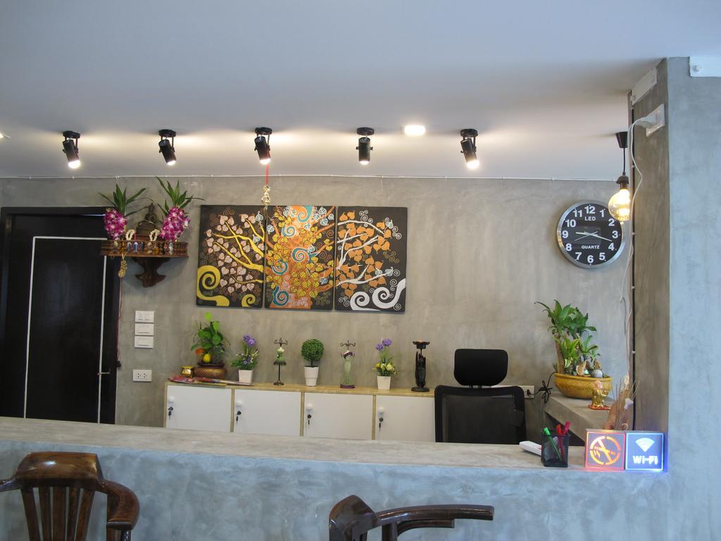 Hoppers Place Donmuang Hostel Bangkok Exterior foto