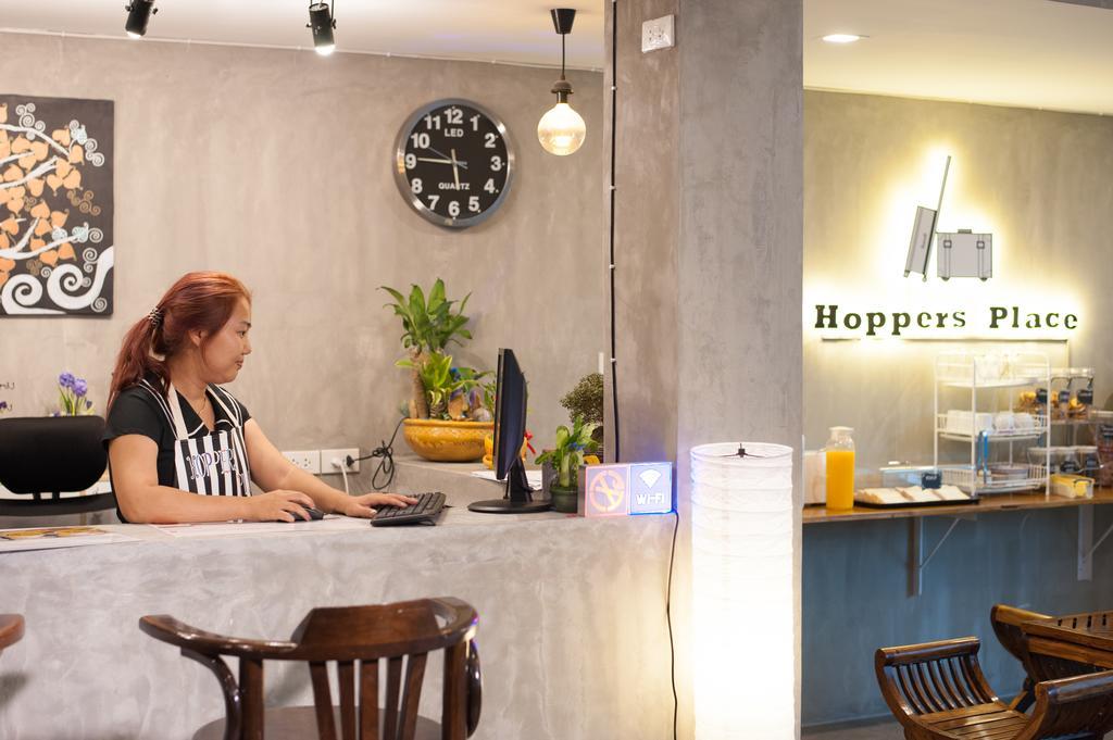 Hoppers Place Donmuang Hostel Bangkok Exterior foto