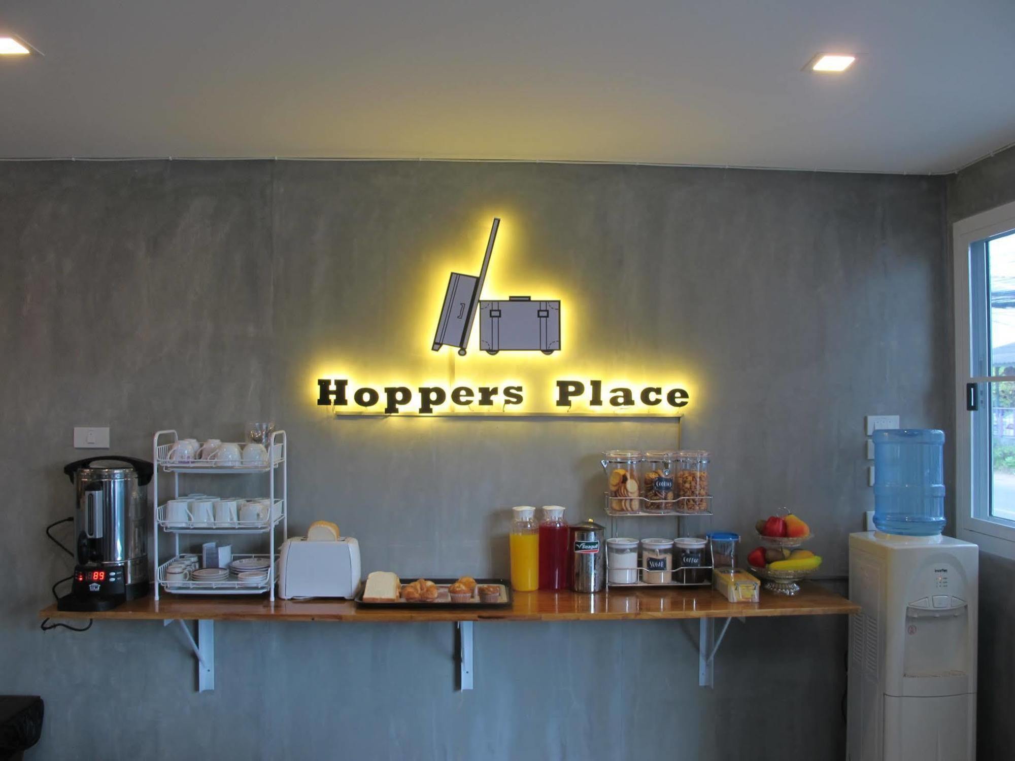 Hoppers Place Donmuang Hostel Bangkok Exterior foto